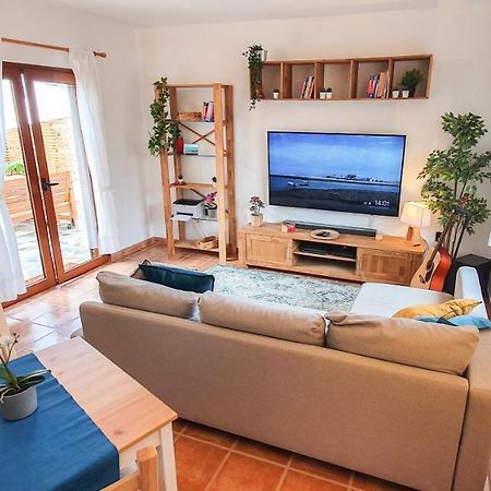 Oasis Desert - Holiday Home With Pool & Garden Near Corralejo And Lajares ภายนอก รูปภาพ